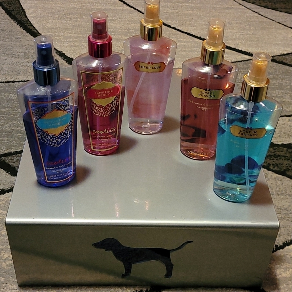 Victoria Secret HTF bundle Price Firm - Picture 1 of 12